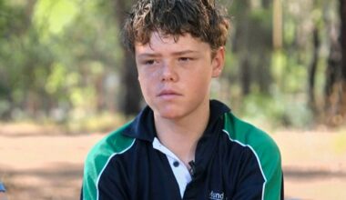 „Ce am făcut?”. O mamă care i-a cerut băiețelului ei de 13 ani să înoate patru ore prin ape periculoase spune că asta a fost una dintre „cele mai dificile decizii” luate vreodată