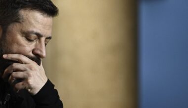Zelenski, sceptic cu privire la reluarea dialogului cu Moscova dorită de Macron. „Interesul lui Putin este să umilească”