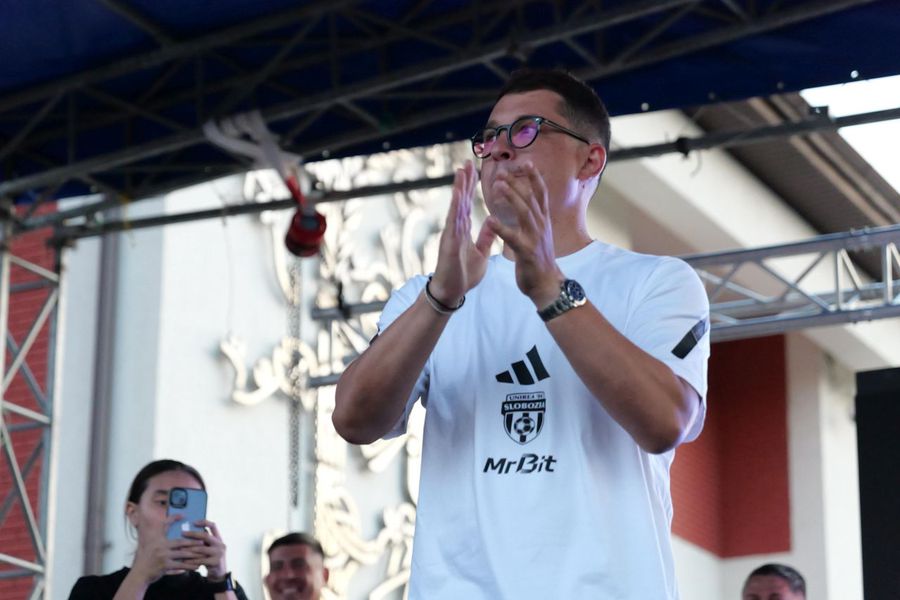 Prima reacție după demitere + Dezvăluiri uluitoare pentru prima ligă: „Unii jucători au cerut să plece!”