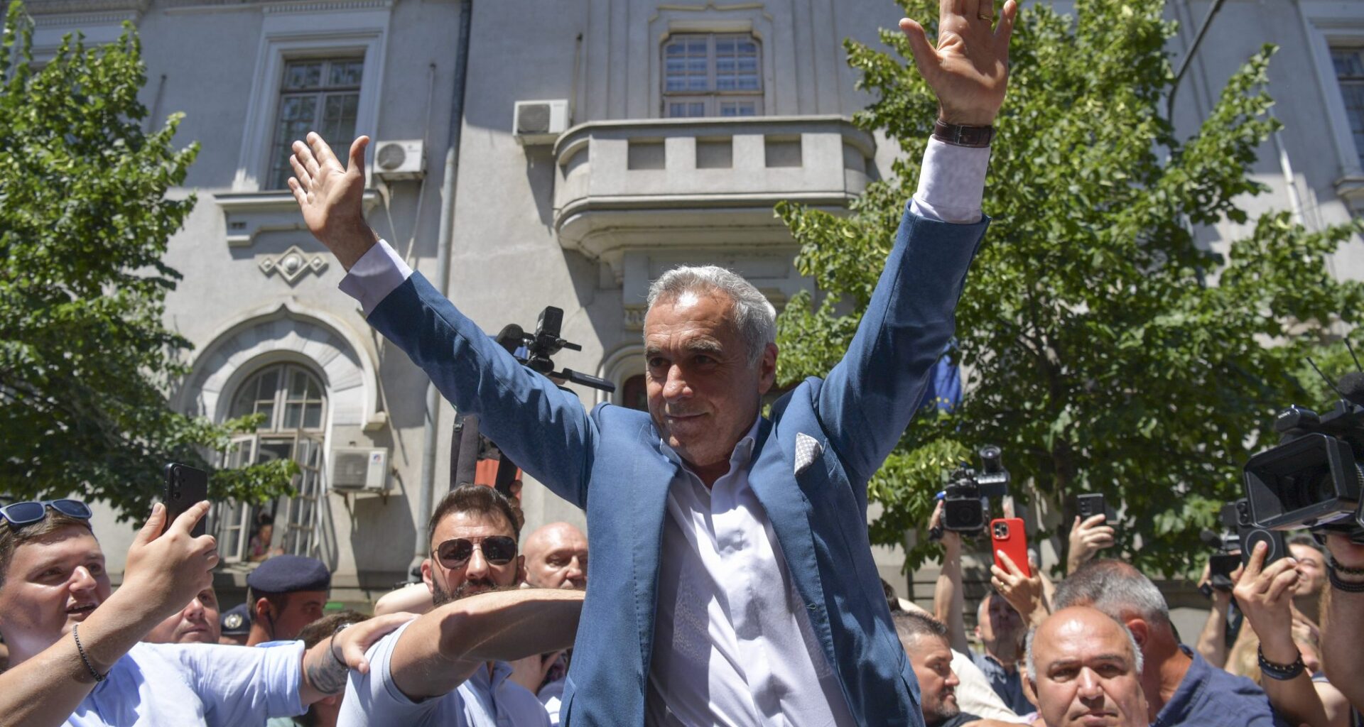 Nora lui Călin Georgescu lucrează la Hidroelectrica / Legăturile cu lumea politică și cu administrația de stat