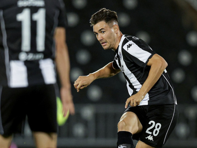 Rapid a pus banii pe masă pentru al șaselea transfer al iernii