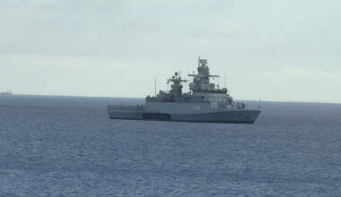 Român arestat pentru sabotajul corvetelor Marinei Germane. Percheziții în Hamburg, România și Grecia