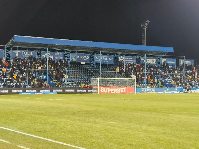 Galeria Farului a părăsit stadionul în prima repriză a meciului cu Dinamo!