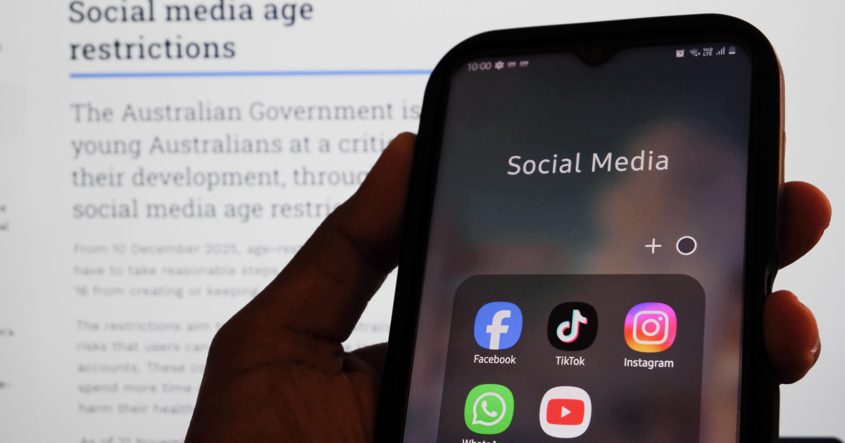 Prim-ministrul respinge interzicerea accesului copiilor la rețele sociale. Motivul: e greu de implementat