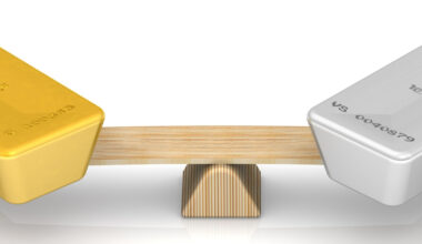 Aurul și argintul revin pe creștere după prăbușirea istorică. Ce urmează pentru metalele prețioase