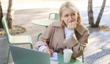 A fost concediată la 69 de ani de la slujba ei la multinațională. Apoi a luat o decizie neașteptată • Newsweek România