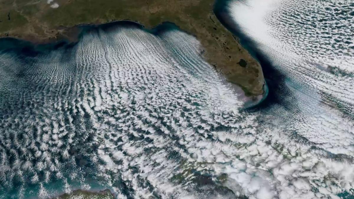 Imaginea strazilor de nori suprinse de satelitul american