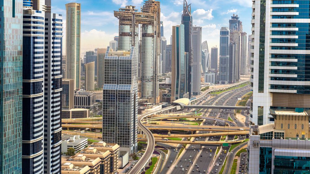 Un oraș va inaugura prima stradă pavată cu aur în cadrul unui nou district dedicat industriei de lux