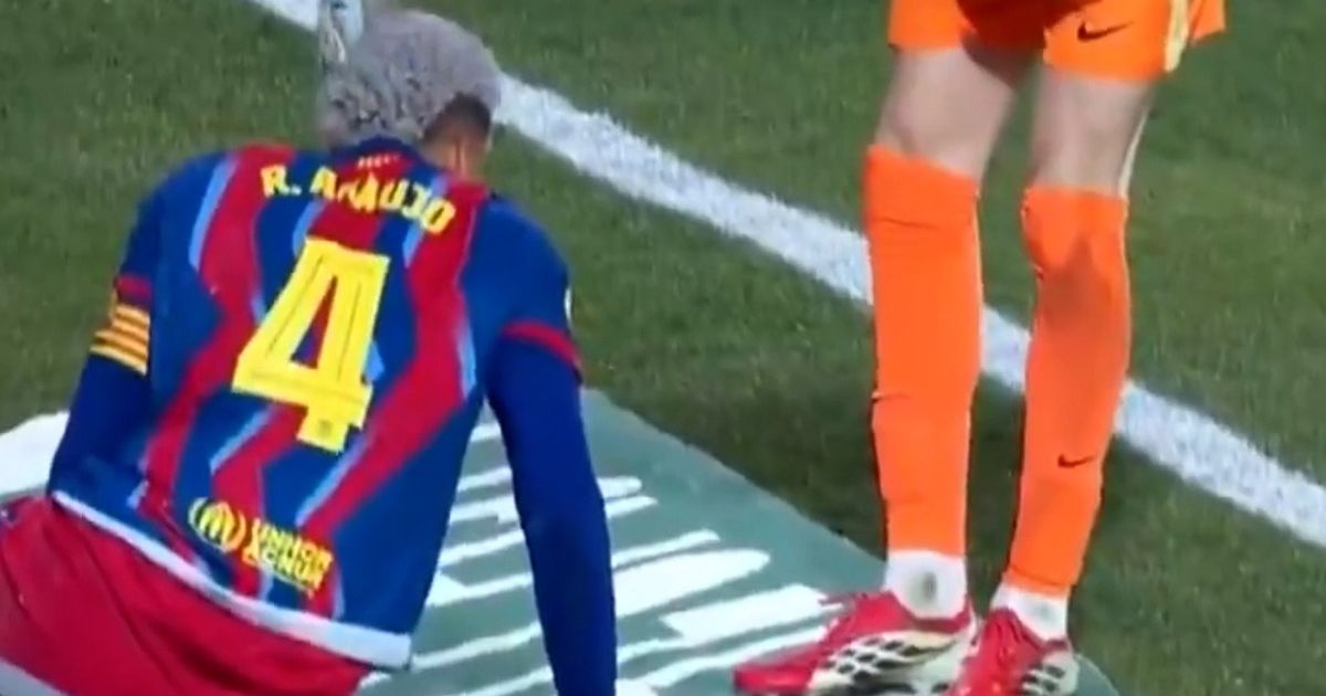 Ce-a fost în mintea lui Joan Garcia?!  FOTO: Neatenția portarului, în meciul cu Albacete, o putea costa scump pe Barcelona