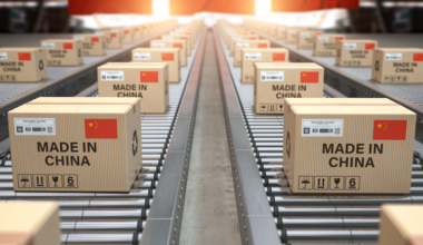 Taxa de 25 lei destinată coletelor de pe Temu, Shein, AliExpress etc. pare a fi un dezastru total (nimeni nu mai livrează direct în România, ci opresc şi trimit din Ungaria)