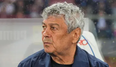 Selecţionerul României, Mircea Lucescu.