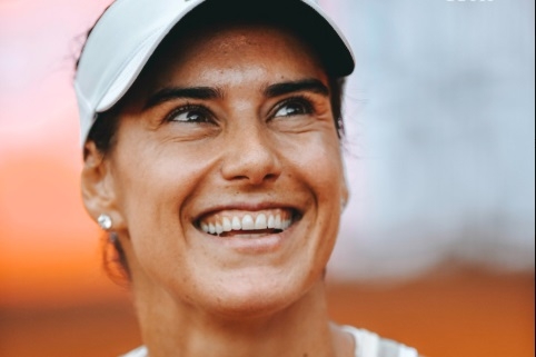 Sorana Cîrstea, impresionantă la WTA Dubai. Românca a spulberat o favorită