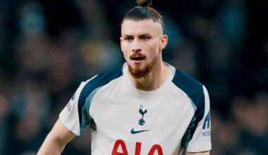 Tottenham a luat decizia finală în legătură cu Radu Drăgușin, în ultima zi de mercato