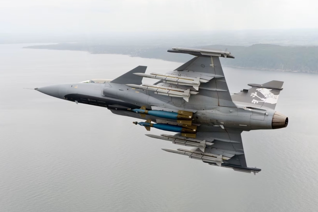 Ucraina ar putea să primească 150 de avioane echipate cu o rachetă devastatoare pentru ruși, cea mai performată armă de acest tip din Europa