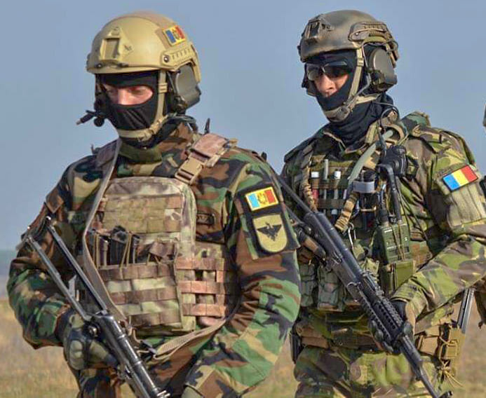 Un militar activ, percheziționat de procurori. Ar fi îndemnat oamenii să intre în scheme cu criptomonede UPDATE