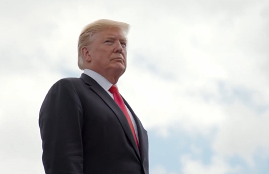 Decizia lui Trump care a prăbușit prețul aurului. Adevăratul motiv pentru una dintre cele mai dure corecții din toate timpurile pe piața metalelor prețioase