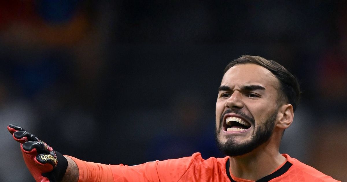 De ce l-au scos din lot pe Răzvan Sava. Cum a explicat directorul sportiv al lui Udinese dispariția portarului român