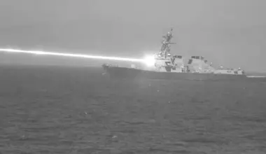 Viitorul războiului naval este aici: Cum a reușit distrugătorul american USS Preble să distrugă patru drone folosind doar tehnologia laser