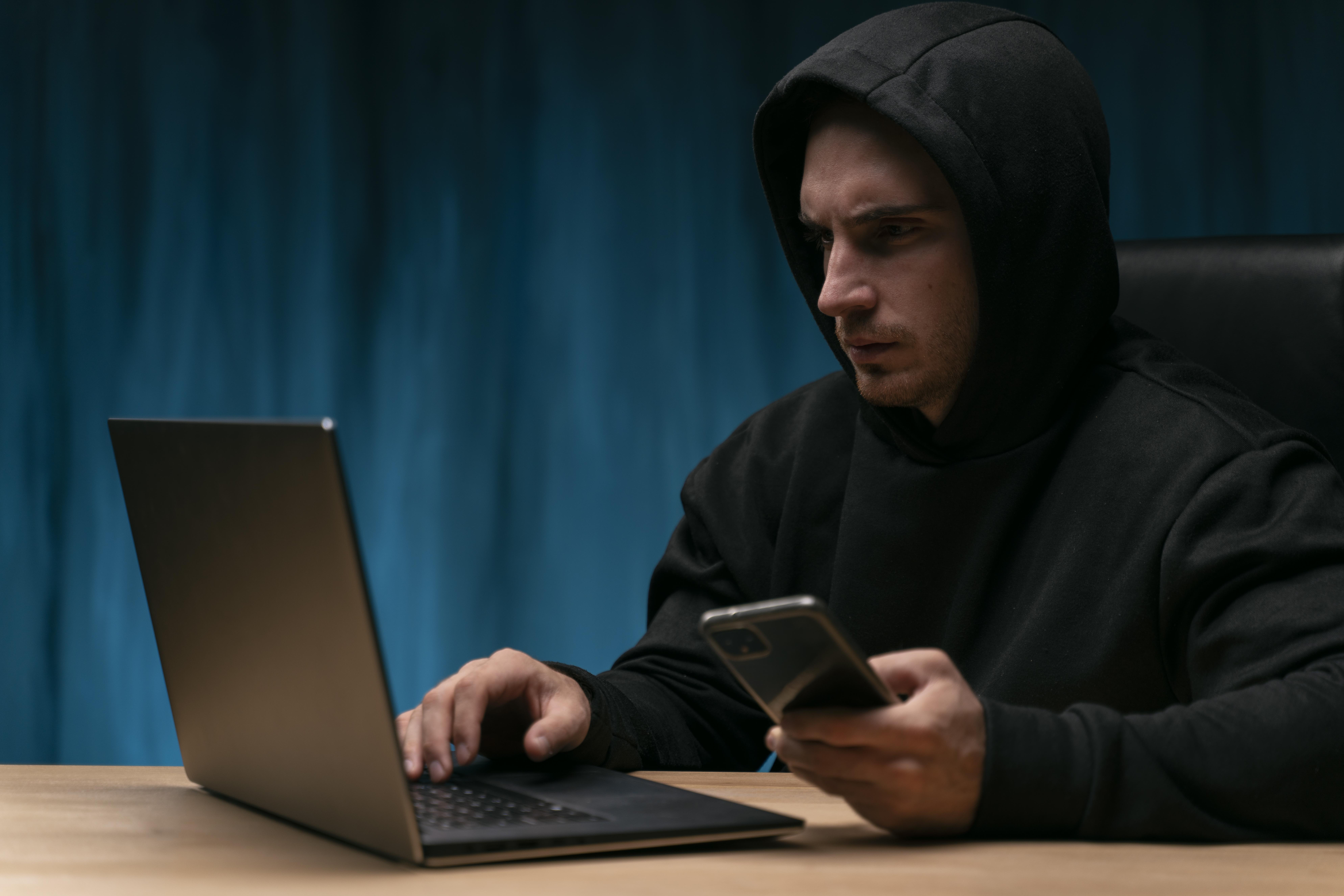O femeie de afaceri a fost sunată de falși inspectori ANAF FOTO: Arhivă