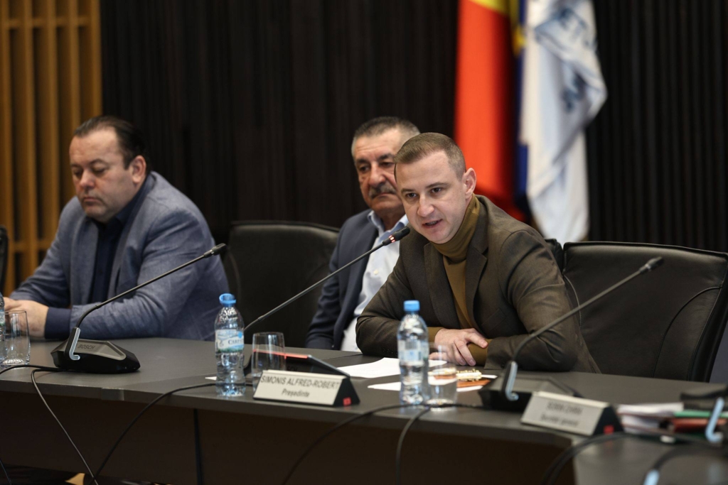 Planul care poate schimba harta României. Premierul Bolojan, îndemnat să preia modelul de comasare a comunelor, prin care s-ar face economii de zeci de milioane de lei