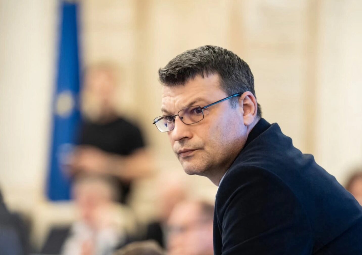 Reforma companiilor de stat nu înseamnă „vânzarea țării”, ci oprirea risipei bugetare