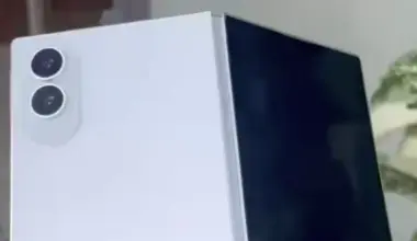 Macheta lui Galaxy Z Fold Wide ne face să ne punem întrebări despre noul format Samsung