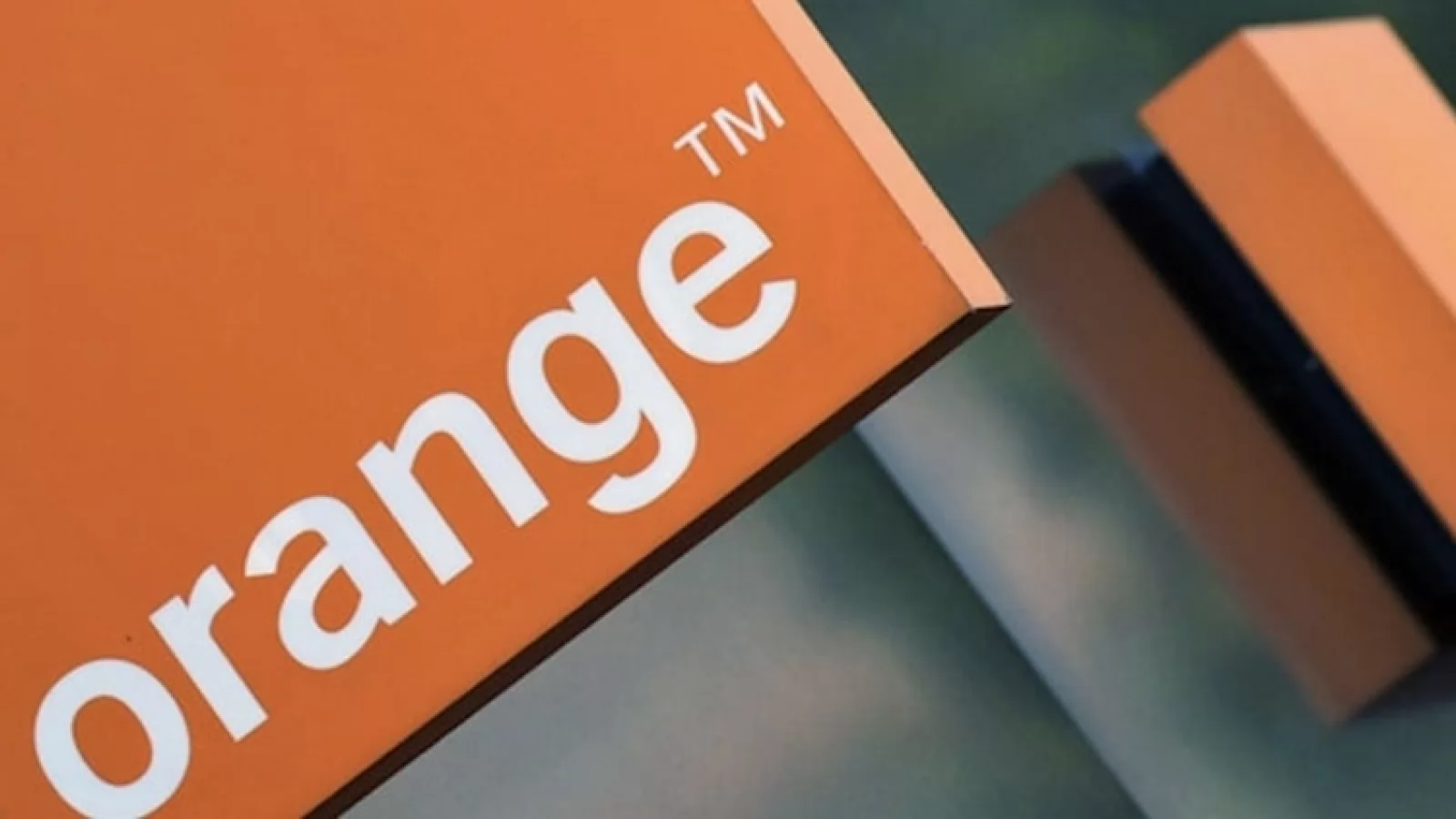 Orange promovează o reducere de 0 euro la abonament pentru clienții care își prelungesc contractul