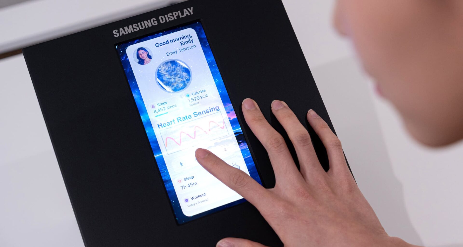 Samsung prezintă un ecran care îți măsoară pulsul și tensiunea