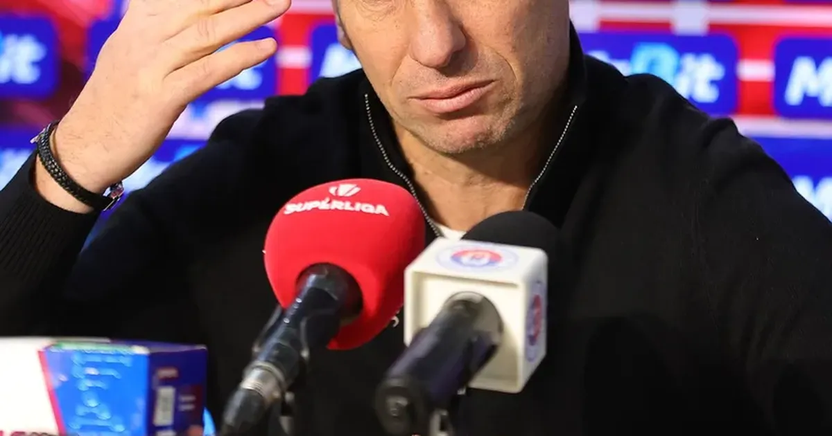 De ce a plecat Robert Ilyeș. Antrenorul dă vina pe o „lipsă de compatibilitate” cu Csikszereda: „Eu voiam mai mult” + Cine îl va înlocui
