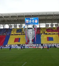  „Campionii, campionii, ole, ole, ole”    VIDEO+FOTO     Legendele Stelei de la Sevilla,   sărbătorite în Ghencea joi seară: imagini spectaculoase!