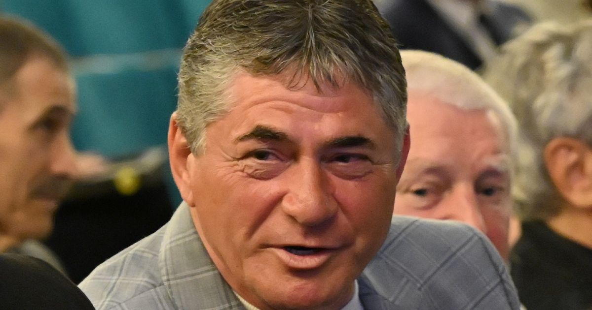 Ștefan Iovan, la spital Emoțiile aniversării a 40 de ani de la cucerirea CCE  l-au copleșit pe căpitanul Stelei de la Sevilla » Iovan: „Nu sunt de internat”