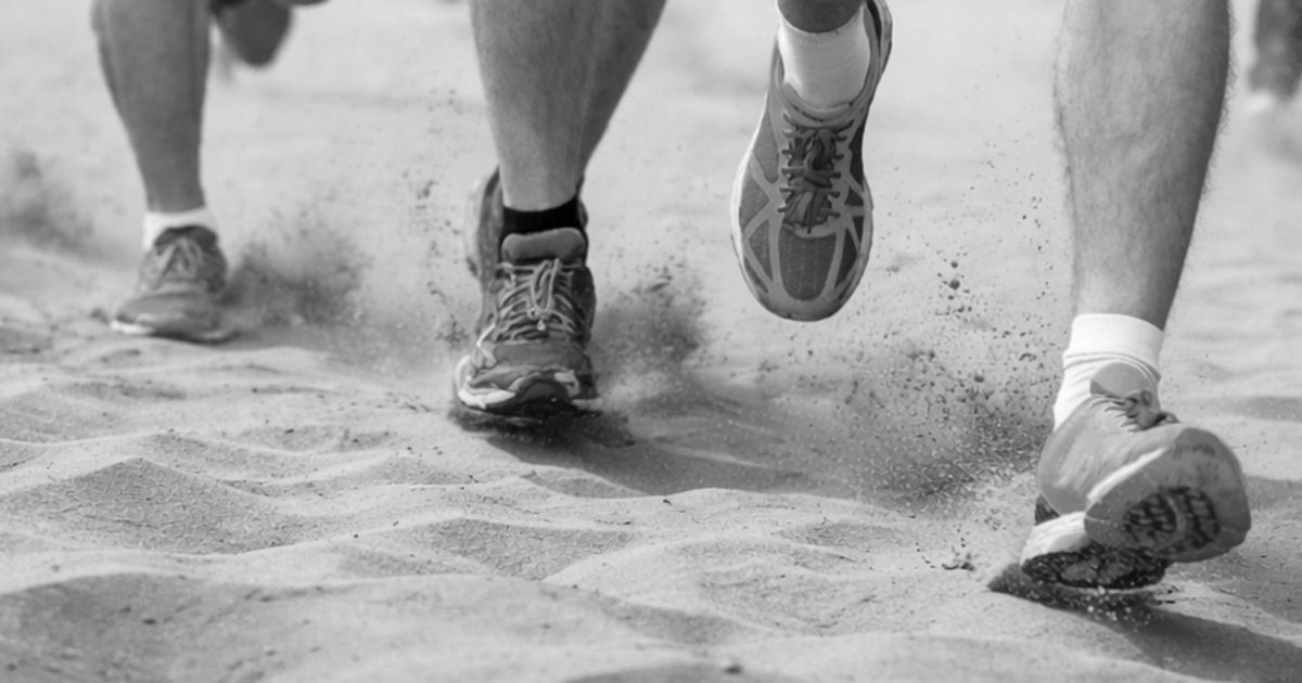 Tragedie în deșert. Un sportiv a murit în timpul unuia dintre cele mai dure ultramaratoane din lume