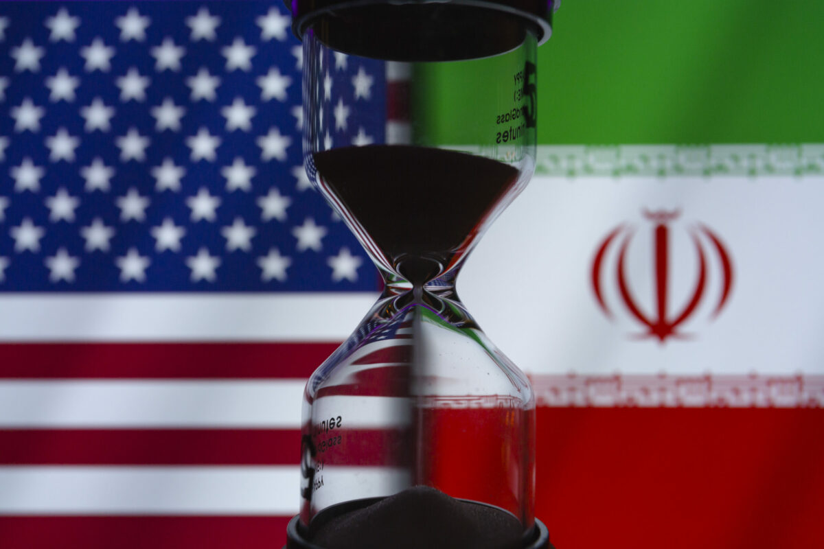 SUA și Iranul au convenit să oprească atacurile și se întâlnesc în Qatar pentru negocieri privind Strâmtoarea Ormuz