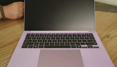 Intel detaliază Project Firefly, răspunsul său la MacBook Neo