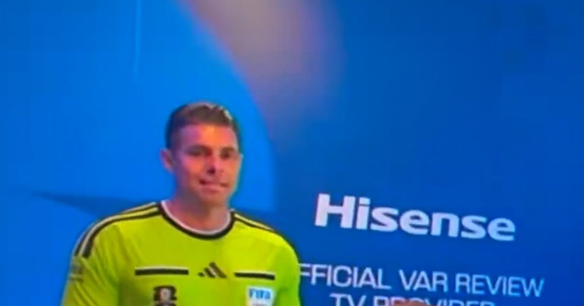 FIFA a deschis o anchetă. FOTO: E incredibil ce a putut să facă arbitrul din camera VAR! Se cere excluderea lui de la Mondial