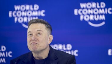 Elon Musk vrea să refacă „Odiseea” cu Mel Gibson și AI. Suma pe care este dispus să o plătească