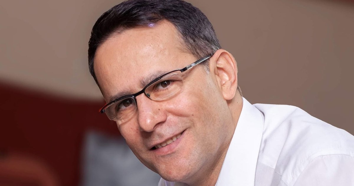 Primarul unei comune din Arad, Adrian Țolea, audiat ca suspect de Parchetul European într-un dosar privind fonduri UE. Fiul l-a reclamat