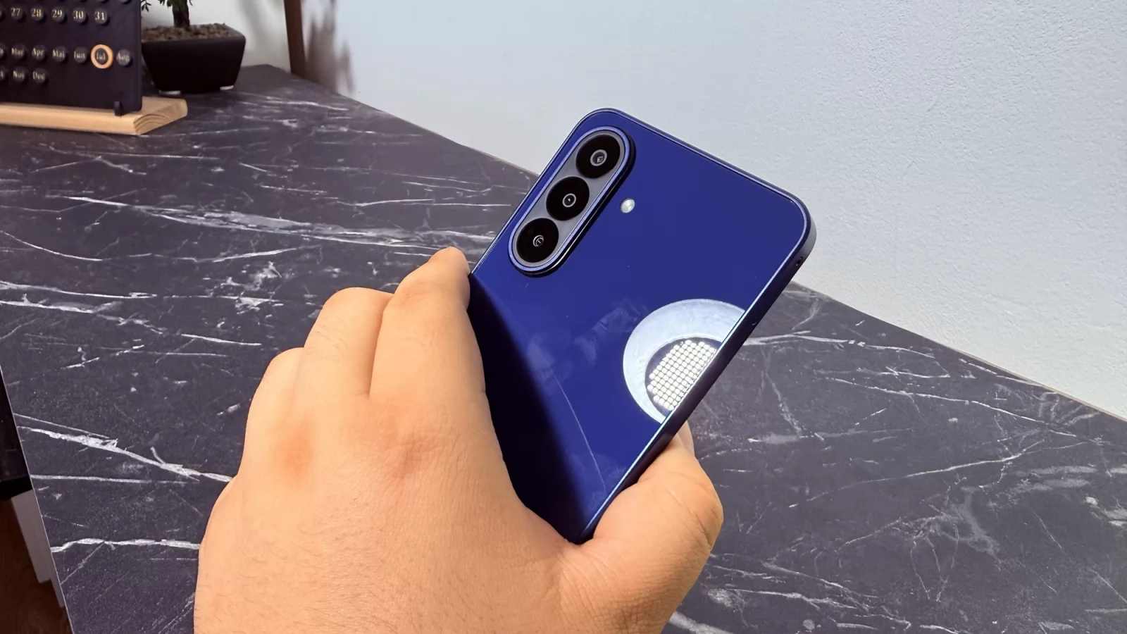 Samsung Galaxy A27 5G: Camera principală convinge ziua, selfie-urile sunt reușite, dar senzorii secundari rămân limitați