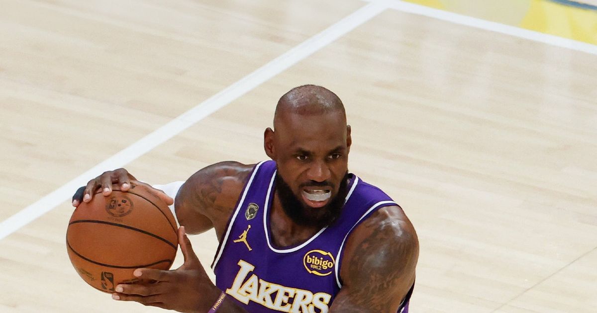 Gafa care a aprins NBA. Cum a anunțat Miami Heat transferul lui LeBron James înainte ca acesta să existe