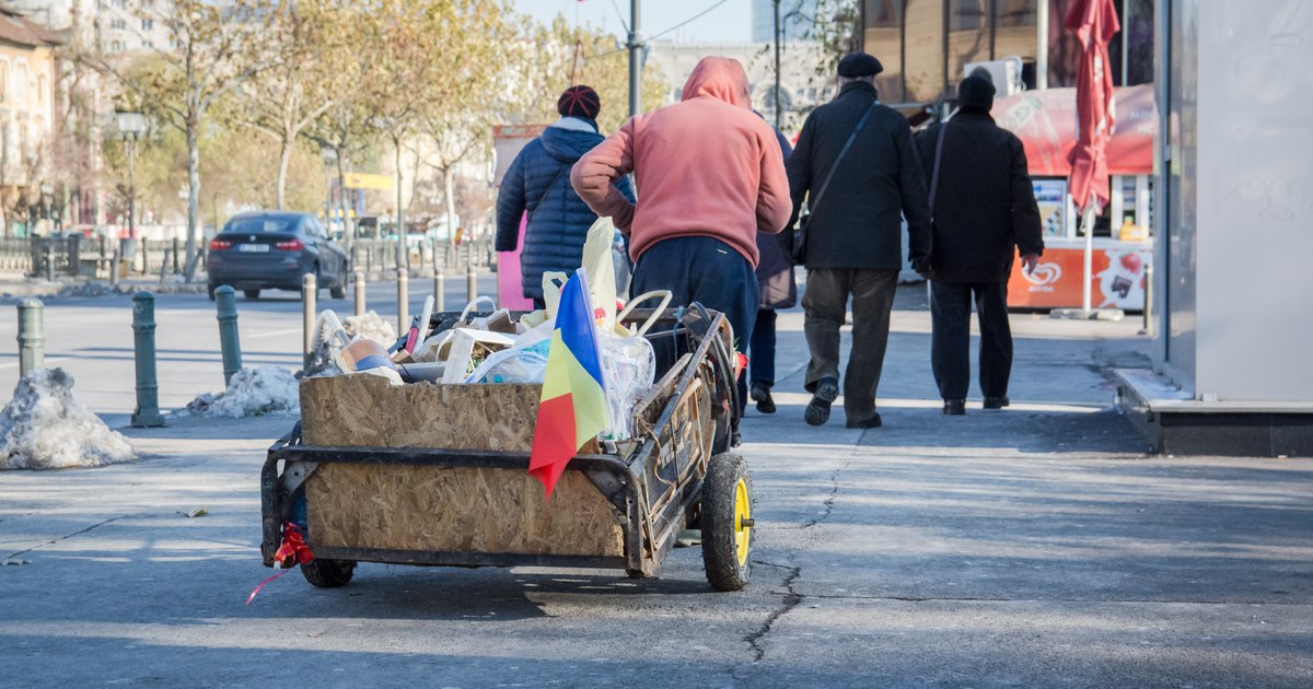 De la iluzia „mai bogați ca ungurii”, la coada UE. Austeritatea lui Bolojan, comparată cu „Epoca de Aur”