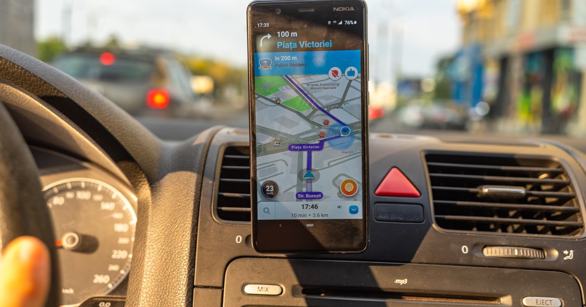 Lovitură pentru utilizatorii Waze: Curtea de Justiție a UE interzice raportarea filtrelor de poliție