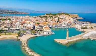 Alertă în Grecia, destinație de vacanță plină de turiști. Virusul West Nile se răspândește rapid: 45 de cazuri noi și 9 decese