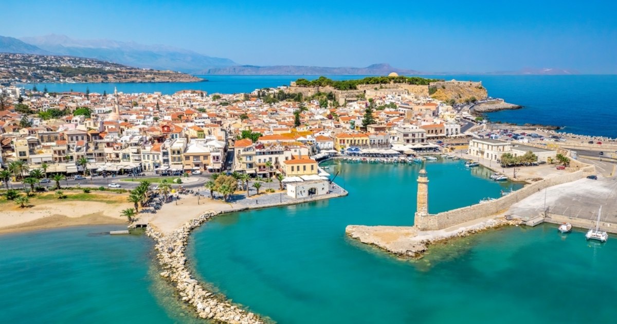 Alertă în Grecia, destinație de vacanță plină de turiști. Virusul West Nile se răspândește rapid: 45 de cazuri noi și 9 decese