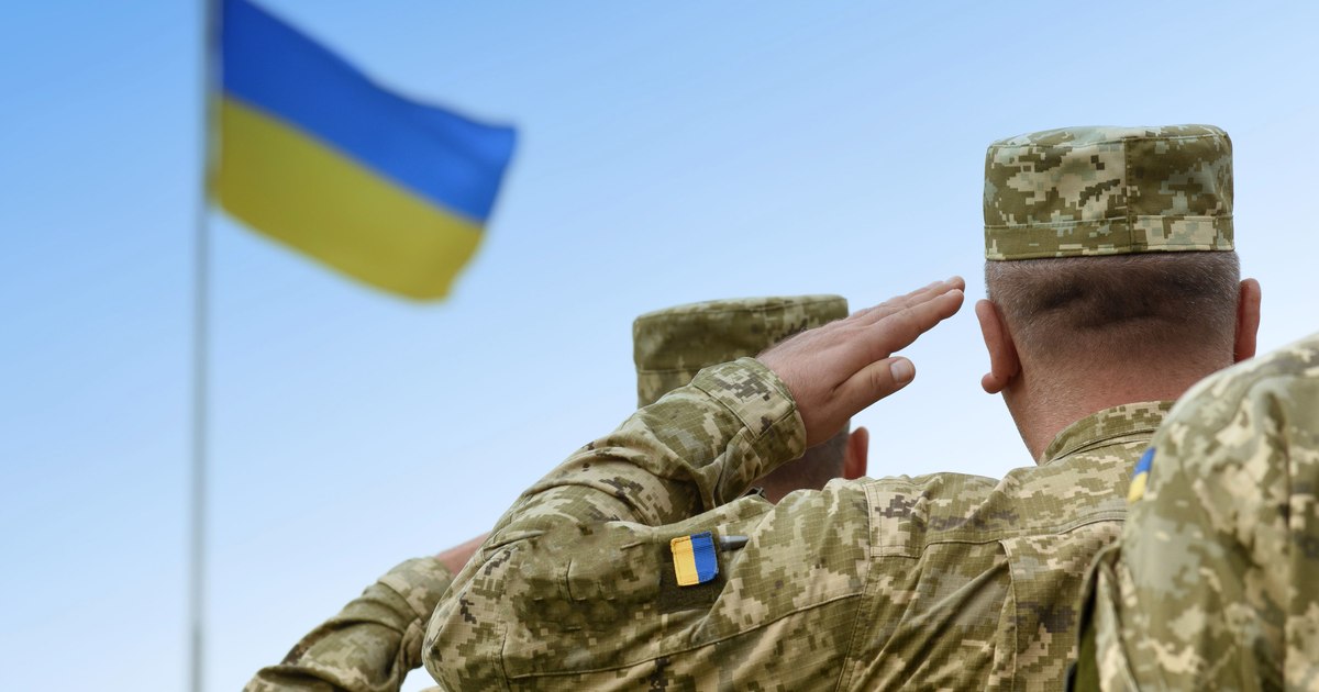 O „Legiune Europeană” cu veterani din Ucraina. Ucrainenii căliți în război ar putea deveni parte a noilor forțe ale Europei, propune șeful diplomației poloneze