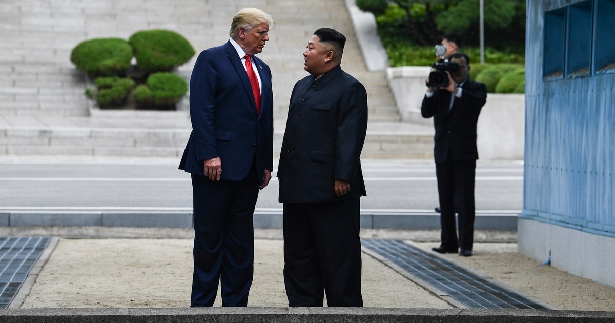 Tactică riscantă în Asia: Trump îl „curtează” pe Kim Jong Un, dar liderul nord-coreean este mai puternic ca niciodată