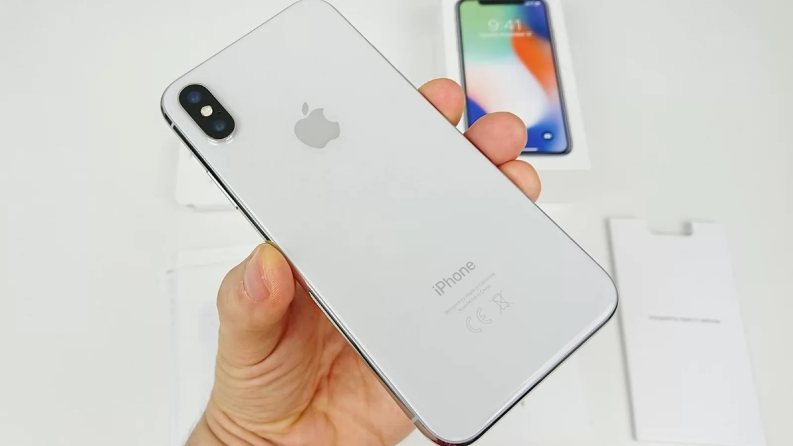 iPhone X intră oficial pe lista produselor "vechi" Apple; Ce înseamnă asta dacă încă îl folosești
