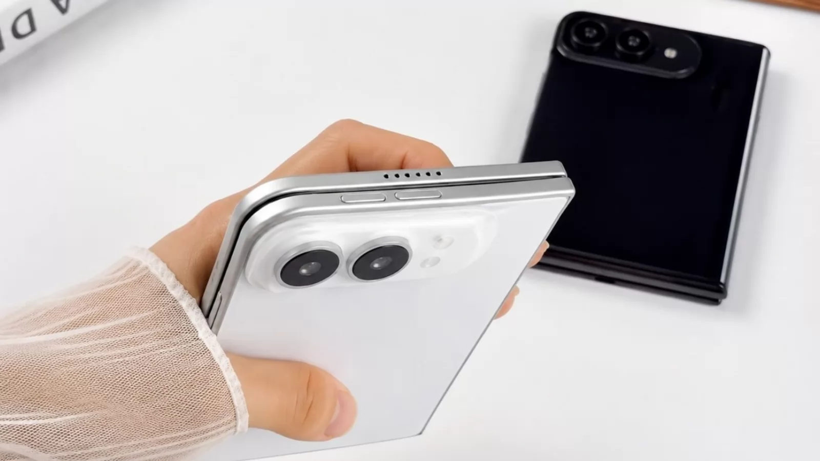 iPhone Ultra apare în septembrie, dar nu pentru toată lumea: producția limitată complică debutul