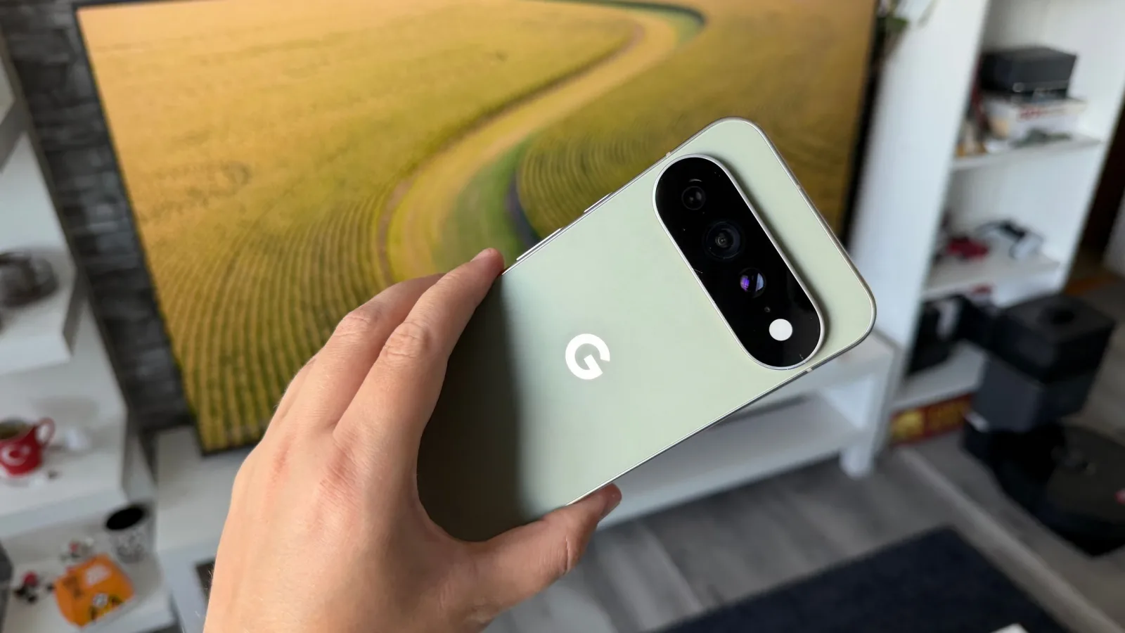 Google Pixel 11 Pro XL: Bateria nu ține pasul cu rivalii mainstream de pe piață, dar are PixelSnap pentru alimentare wireless magnetică