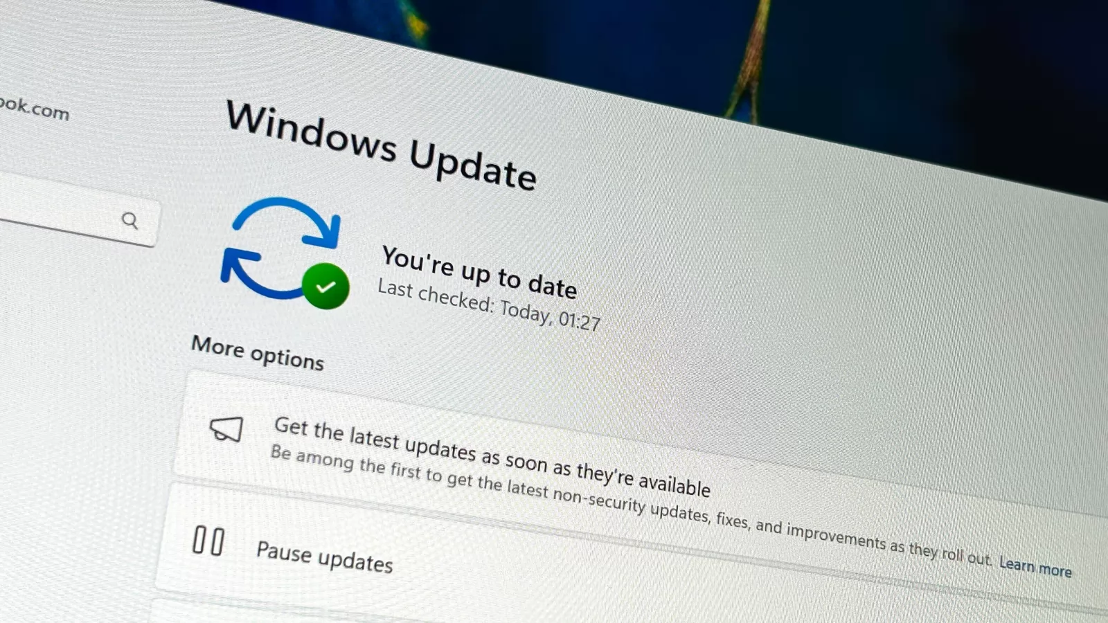 Microsoft schimbă din nou Windows 11: Taskbar mai mic, Start personalizabil și zonă search mai ușor de controlat