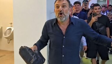 Patronul clubului a intrat în vestiar și a vărsat sacoșa cu bani, în Conference League!